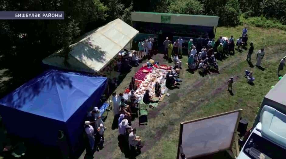 Бишбүләк районының Айыт ауылында Ғәтиәтуллиндар нәҫеленең шәжәрә байрамы үтте