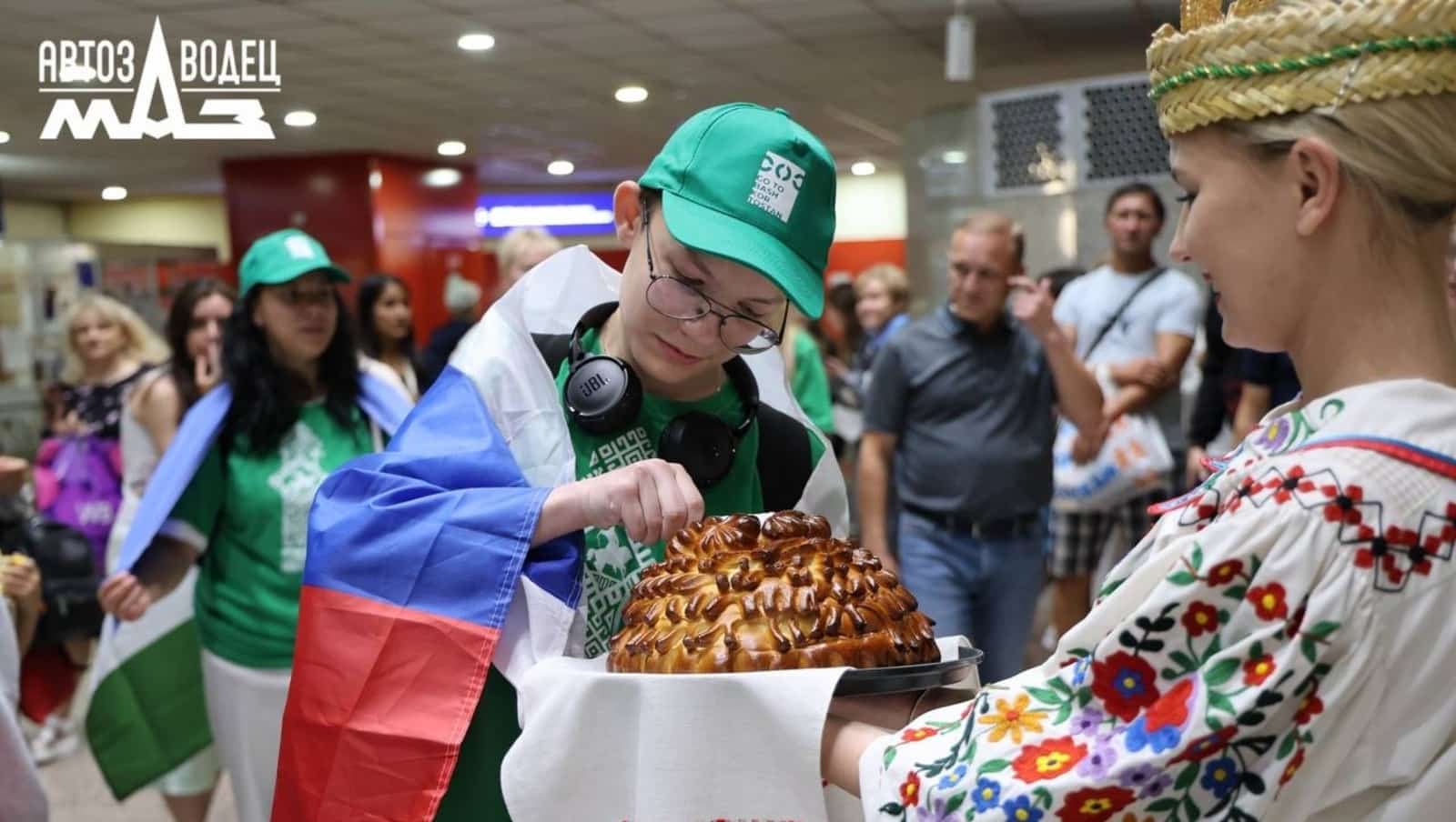Башҡортостандан мәктәп уҡыусылары Белоруссияла ял итә