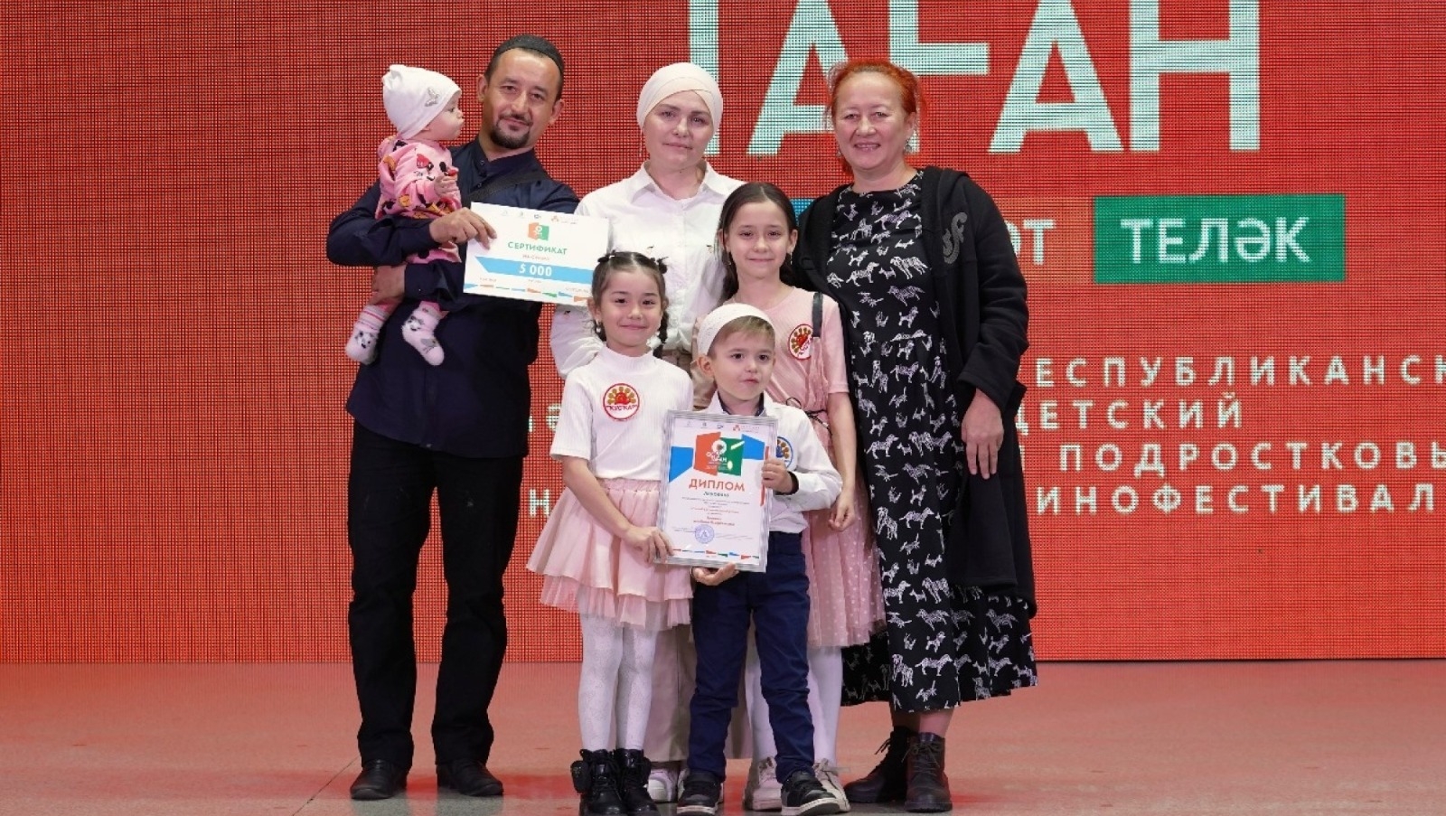 Өс таған” кинофестивалендә ҡатнашыу өсөн ғаризалар ҡабул ителә