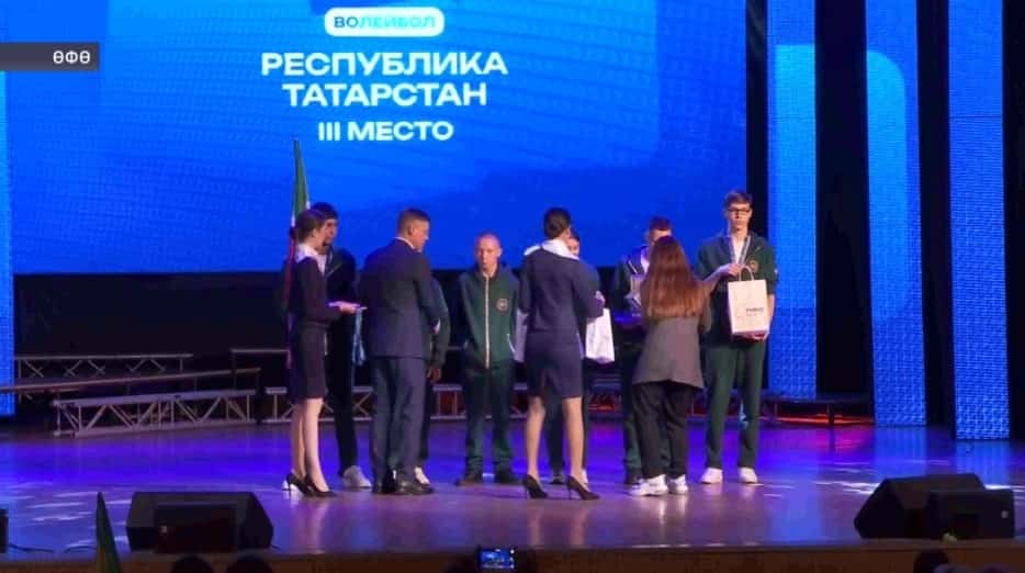 Башҡортостан башлығы Радий Хәбиров «Бала саҡты ҡайтарып» фестивалендә ҡатнашыусыларҙы тәбрикләне