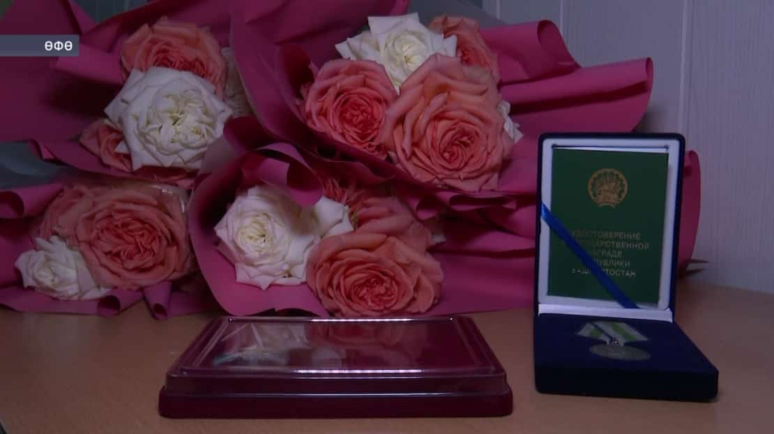 Баш ҡалала яугирҙарҙың яҡындарына батырлыҡ өсөн хәрби наградалар бирелде