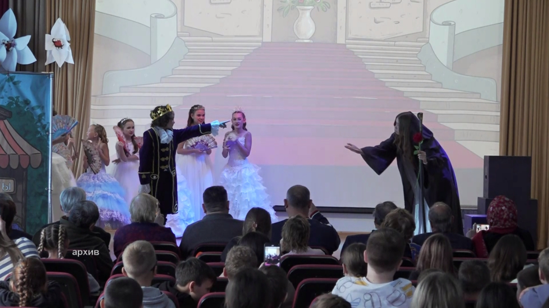 12-19 октябрҙә Өфө «Ҡолонсаҡ» беренсе халыҡ-ара театр спектаклдәре фестивален ҡабул итә
