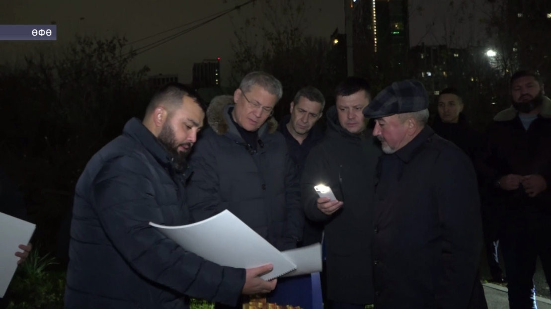 Радий Хәбиров «Әр-Рәхим» мәсетен яҡтыртыуҙың өс концепцияһы менән танышты