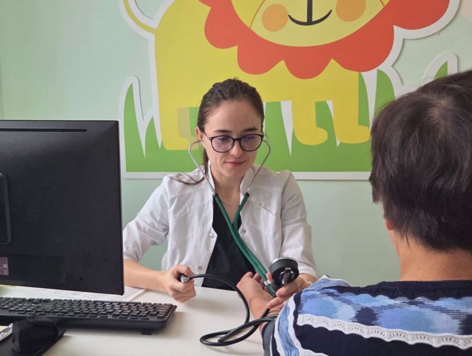 Башҡортостанда медицина хеҙмәткәрҙәренә бер тапҡыр бирелгән түләүҙәр артты