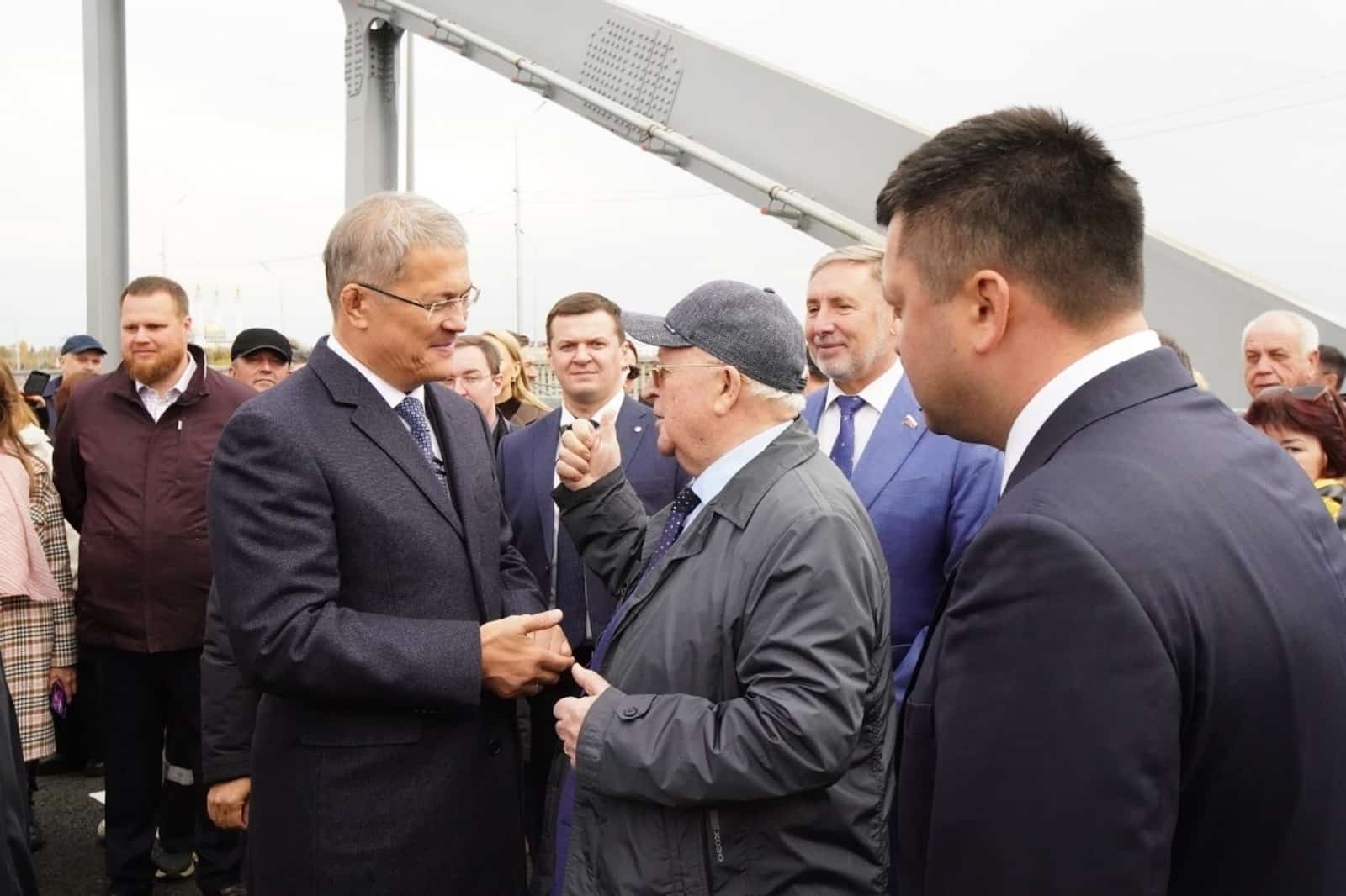 Республика  Башлығы  социаль селтәрҙә легендар төҙөүсе  тураһында  яҙҙы