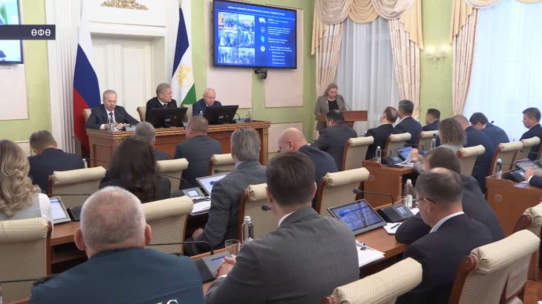 Радий Хәбиров муниципалитет башлыҡтарын биләмәләрҙе тәртиптә тоторға саҡырҙы