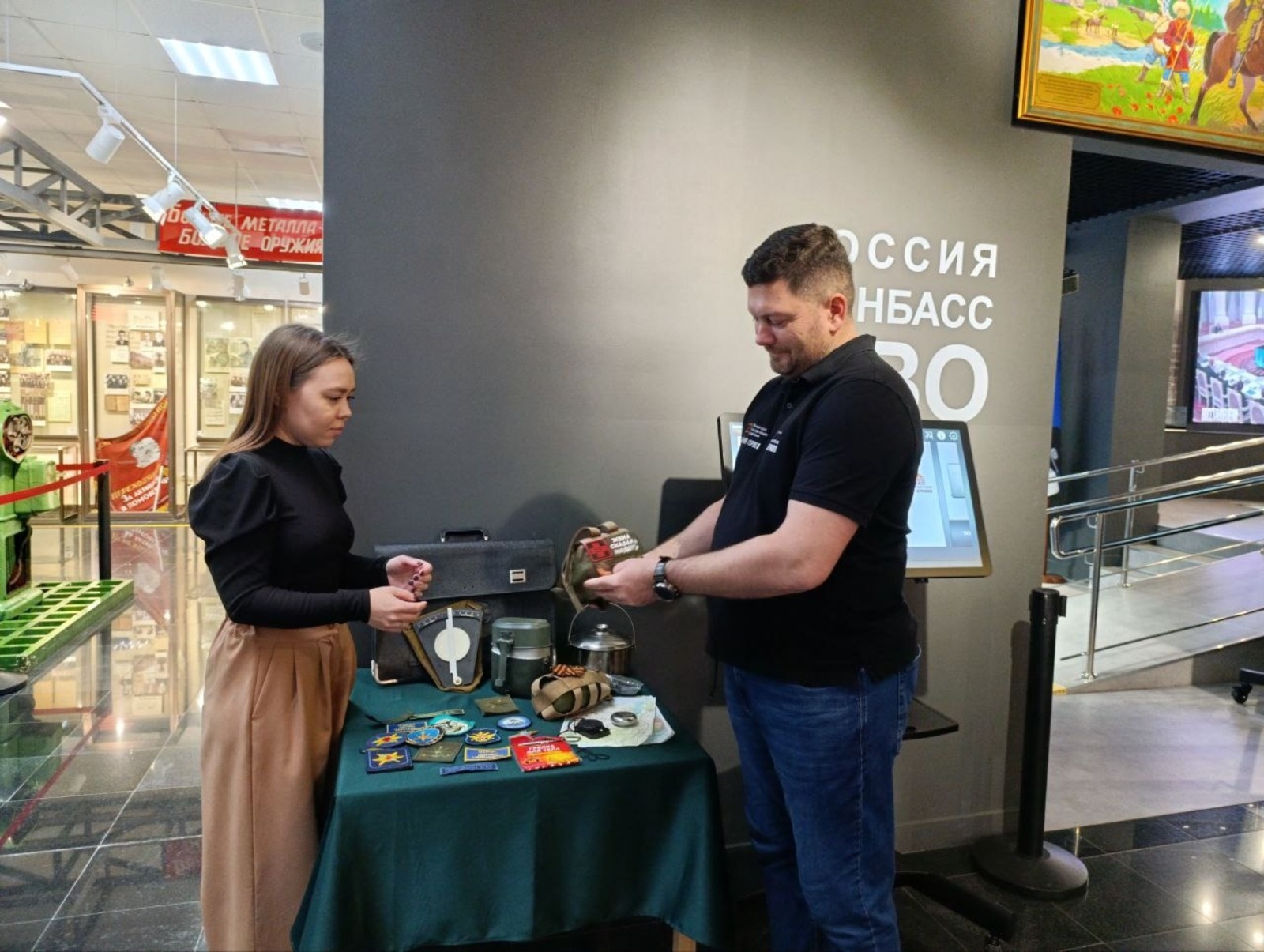 Герой Денис Чернавин шәхси әйберҙәрен республика Хәрби дан музейына тапшырған