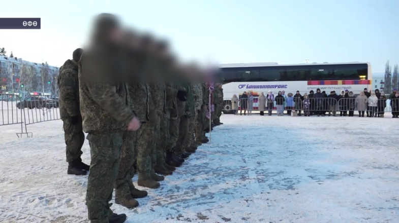 Өфөлә бер төркөм яугирҙарҙы махсус хәрби операция биләмәһенә оҙатыу сараһы үтте