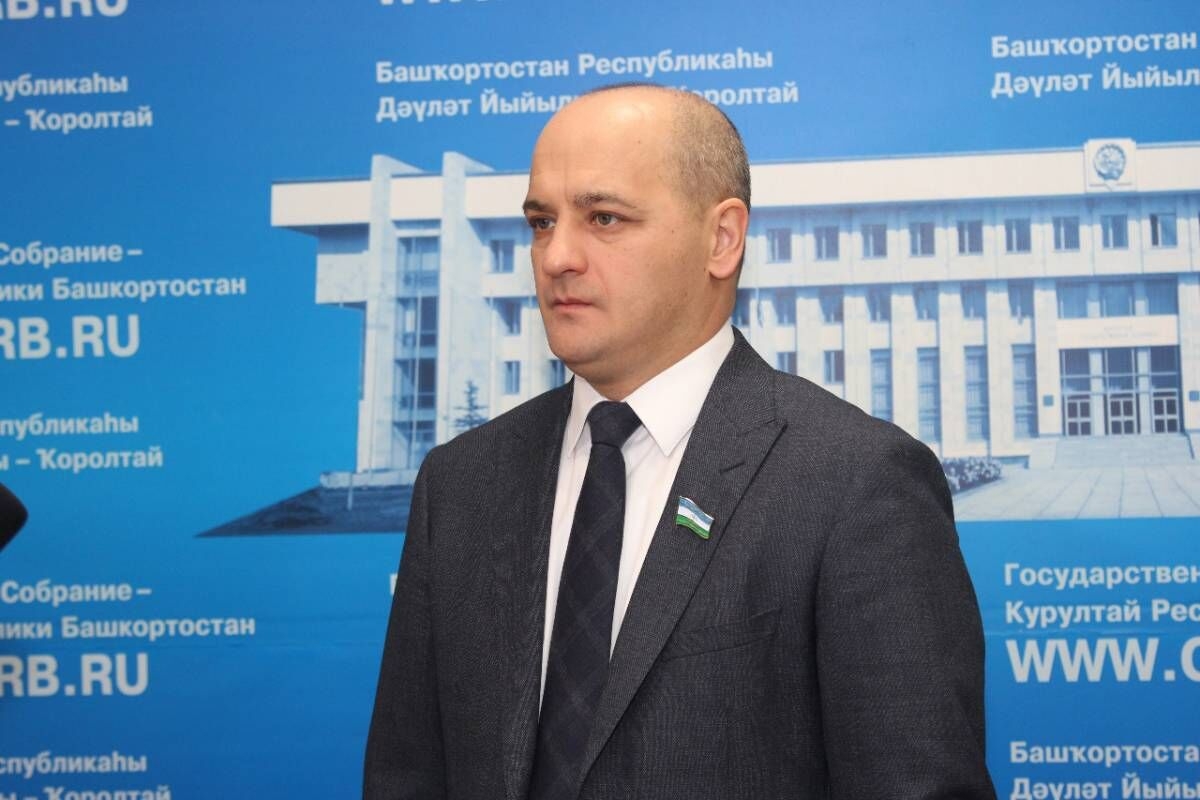 Рөстәм Ишмөхәмәтов: "Радий Хәбиров ҡуйған бурыстар үтәләсәк"
