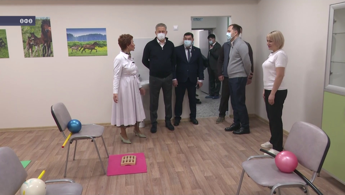 Радий Хәбиров Өфөнөң 2-се поликлиникаһында капиталь ремонт һөҙөмтәләре менән танышты