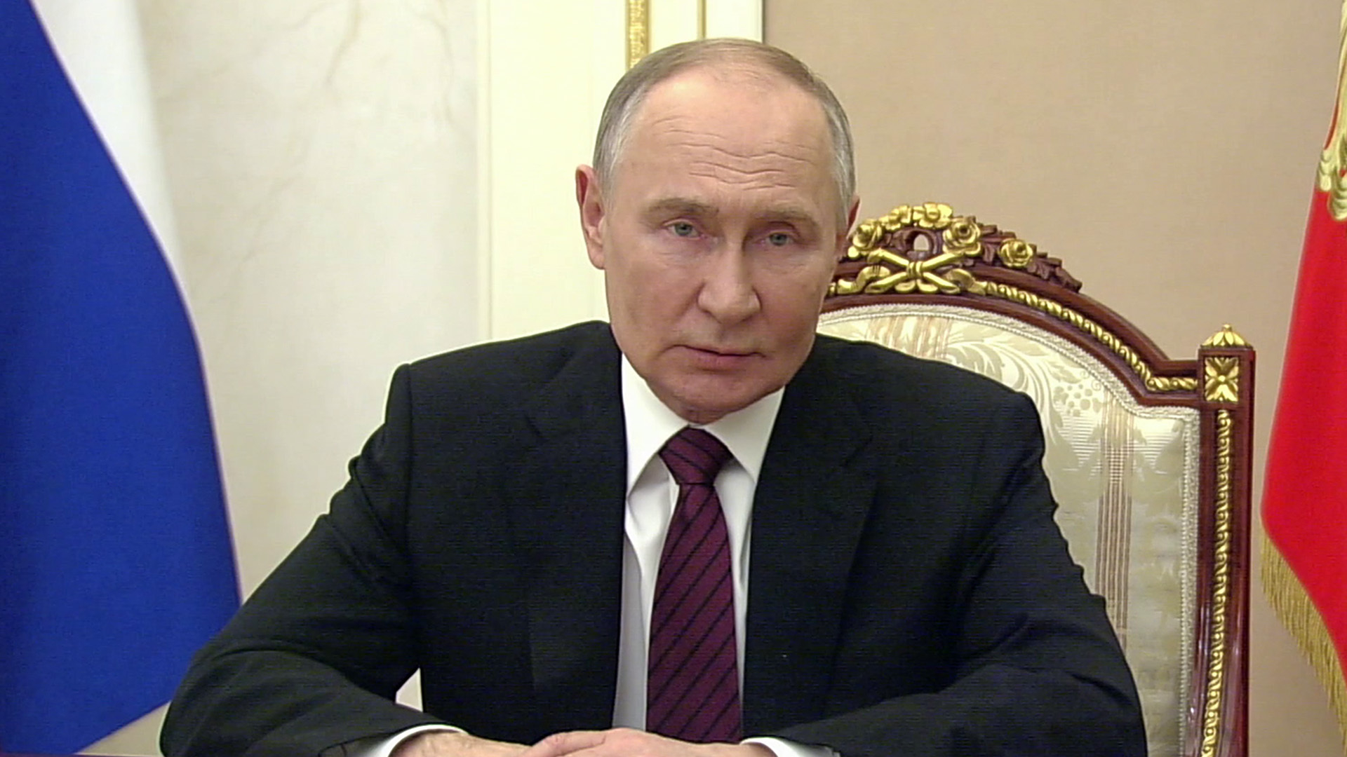 Владимир Путин гүзәл заттарҙы  ҡотланы