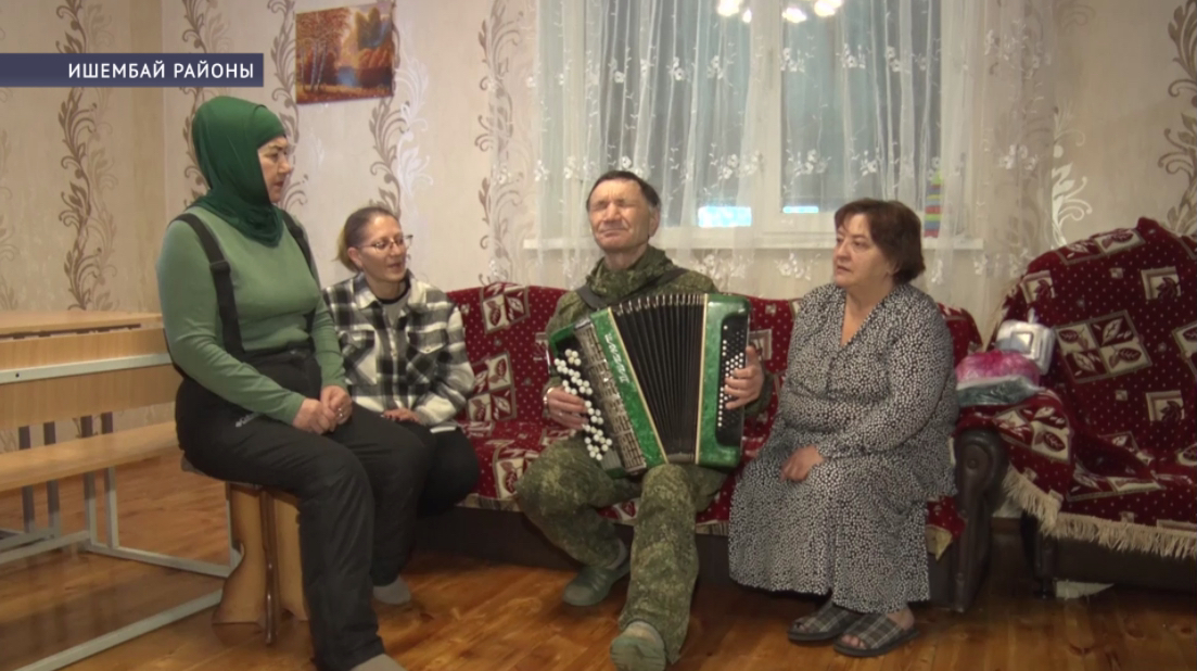 «Композитор» ҡушаматлы яугир тыуған ауылына ялға ҡайтты