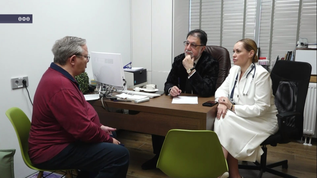 Өфөлә Израилдән килгән табип Роман Барак халыҡты ҡабул итә