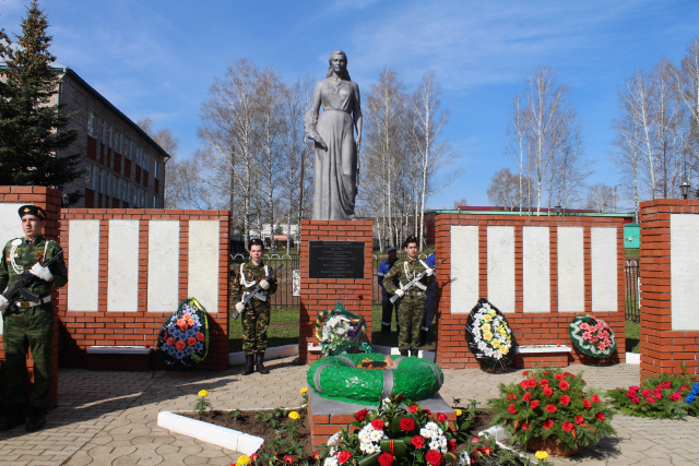 Үрге Тәтешле ауылында “Ватанды һаҡлаусылар” мемориалы яңыртылды