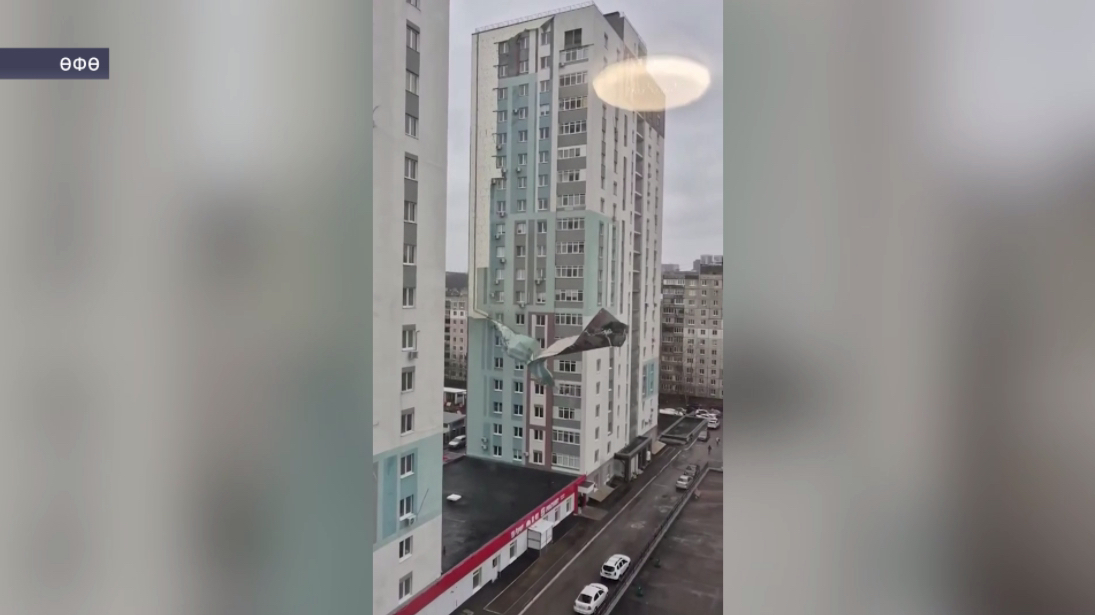 Баш ҡалала көслө ел арҡаһында бер нисә автомобиль зыян күргән