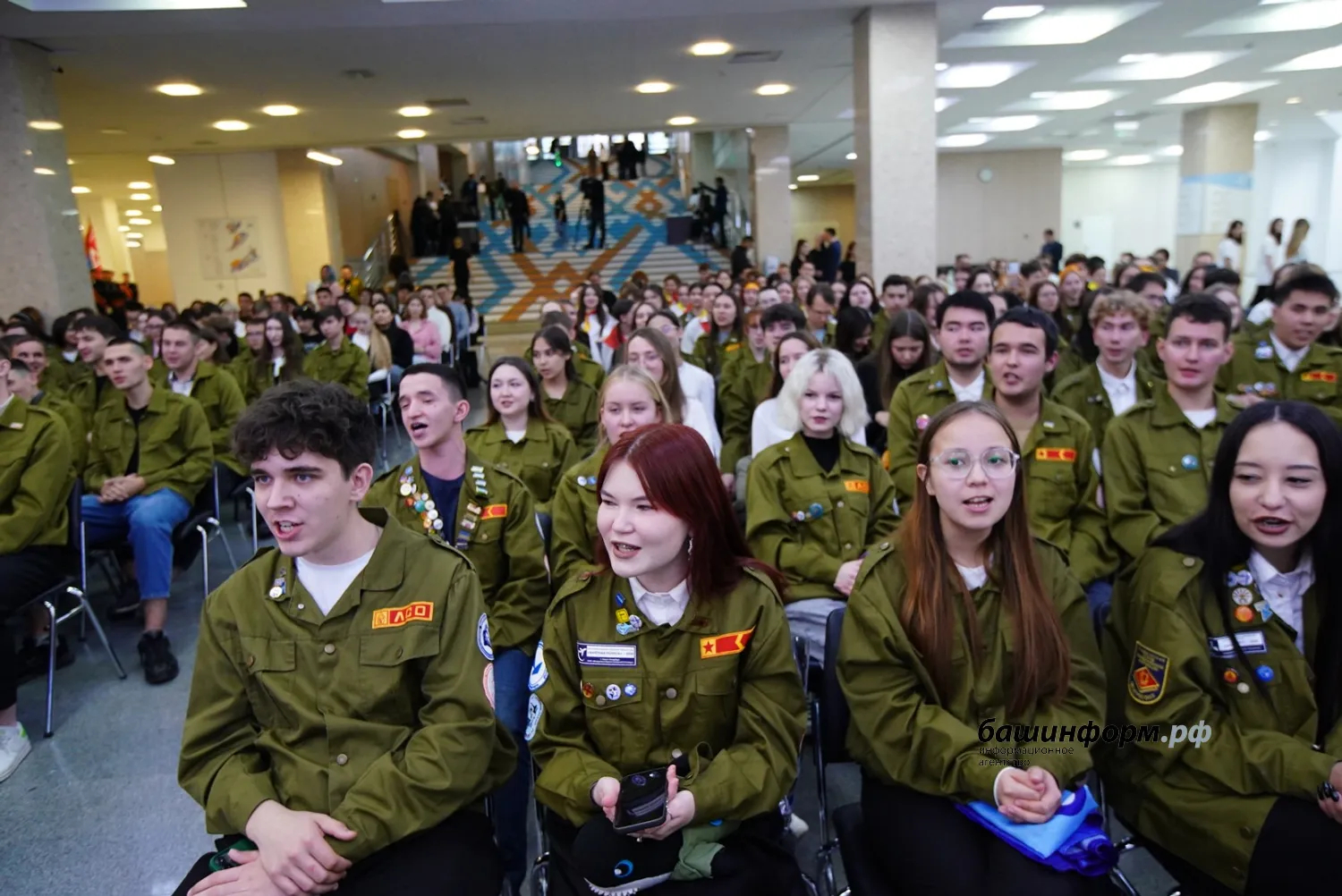 Республика студент отрядтары алты миллион һум отто