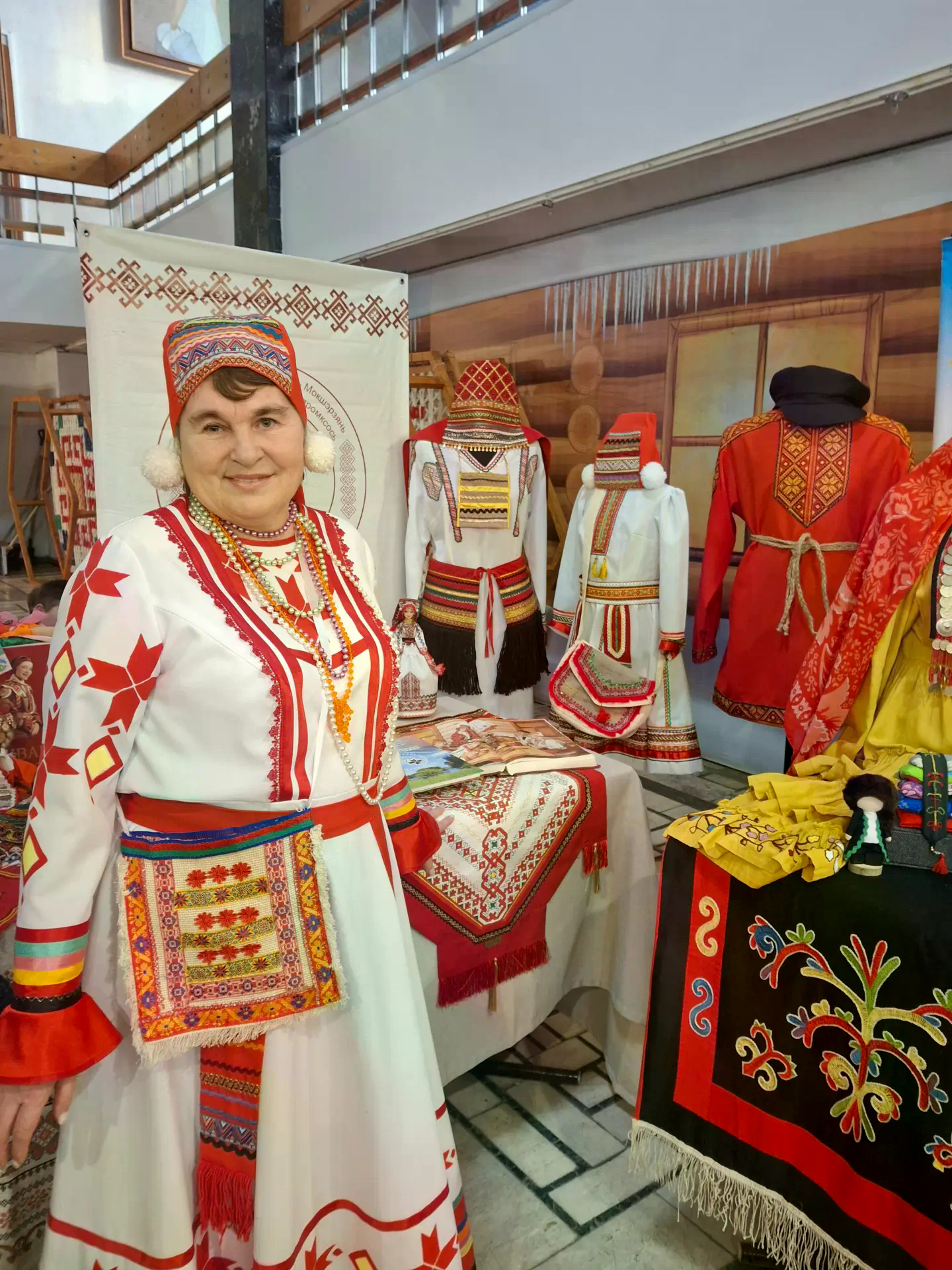 Бөгөн Рәсәй фин-уғыр халыҡтары берләшмәһе ултырышы үтә