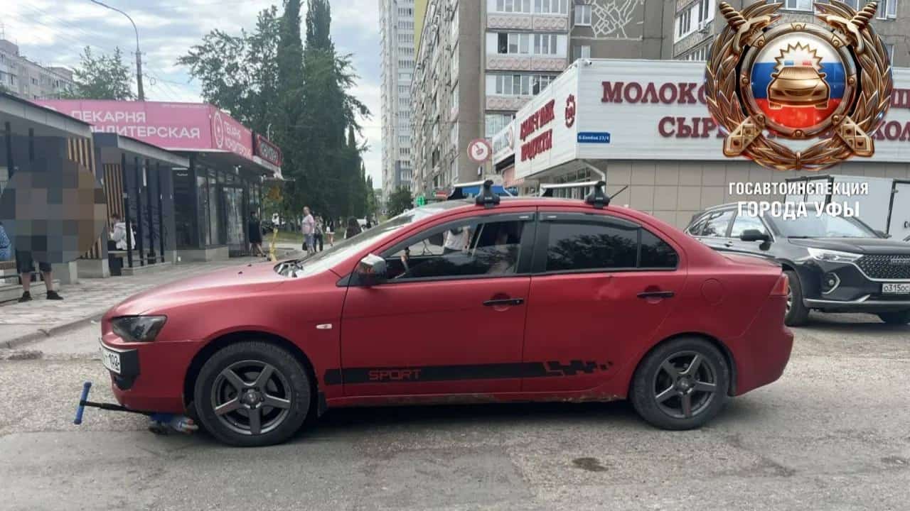 В Уфе автомобилист наехал на 3-летнего малыша