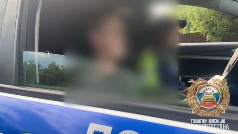 В Башкирии сотрудники ГАИ пресекли опасную поездку подростков