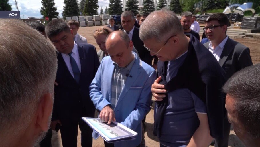 Радий Хабиров рассказал о ходе реконструкции парка имени Ленина