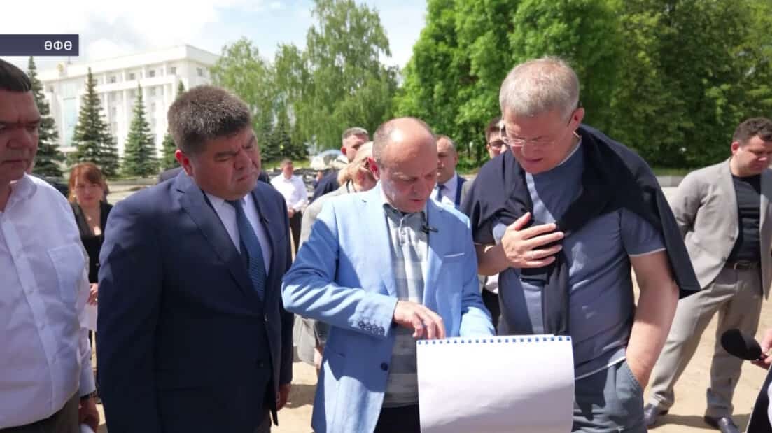 Радий Хәбиров күләмле төҙөкләндереү эштәре ойошторолған Ленин исемендәге паркта булды