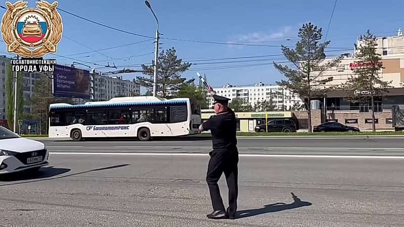 Фото №1 - Госавтоинспекция Уфы проверяет автобусы и грузовики