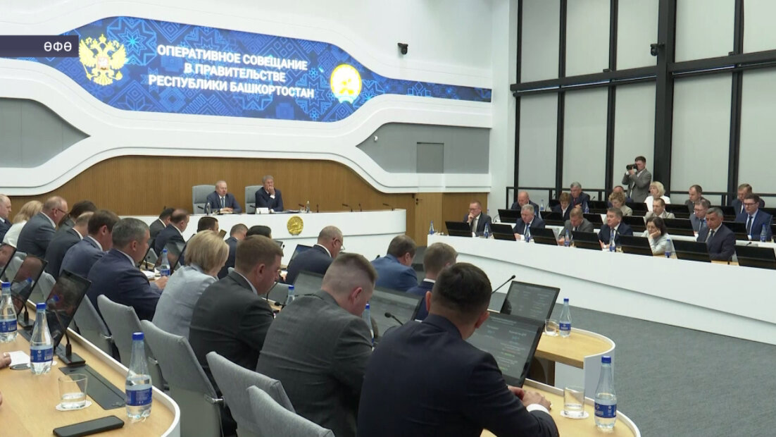 Республика башлығы юл ремонтында тотҡарлыҡтарға тәнҡит белдерҙе