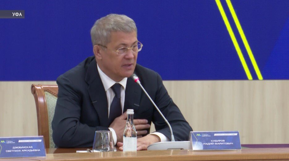 Радий Хабиров поблагодарил журналистов на форуме «Медиайыйын»