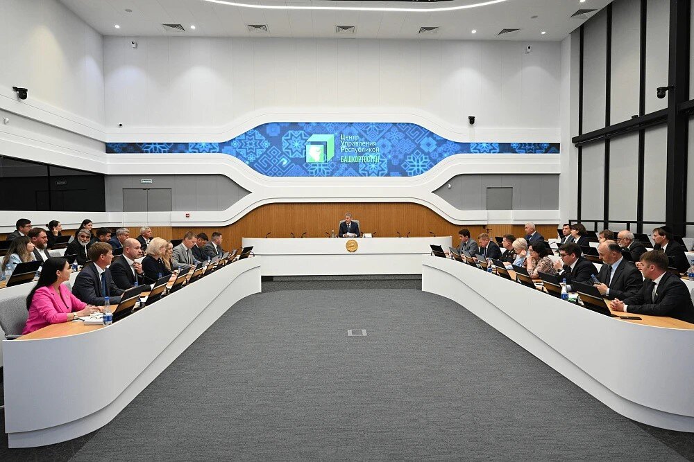 Бөгөн Өфөлә Радий Хәбиров милләт-ара мөнәсәбәттәр советы ултырышын уҙғарҙы