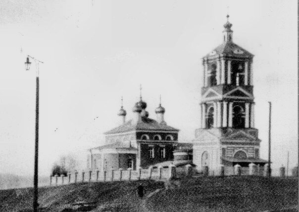 В каком году в Уфе взорвали Троицкую церковь?