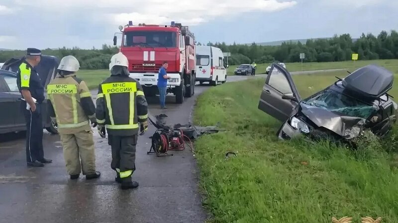 В Башкирии водитель погиб при столкновении автомобилей
