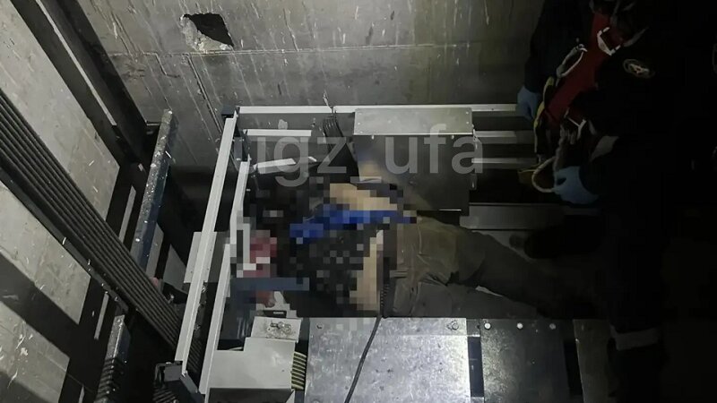 В Уфе рабочий сорвался в шахту лифта и скончался