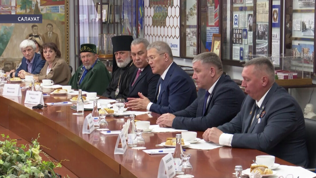 Радий Хәбиров Салауаттың үҫеш йүнәлештәрен билдәләне