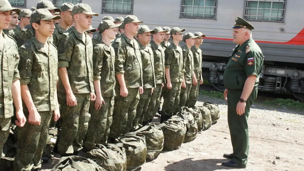 Өфөнән 150-нән ашыу егет Алыҫ Көнсығышҡа әрме хеҙмәтенә юлланды