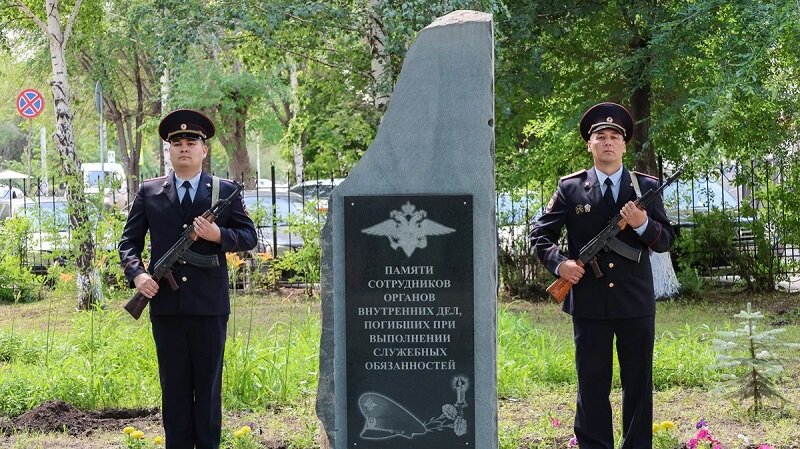 В Башкирии увековечили память погибших полицейских