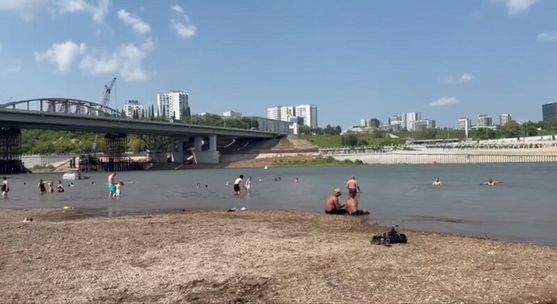В Уфе спасатели вытащили из воды шесть человек