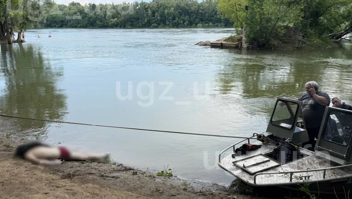 В Уфе из озера вытащили тело мужчины