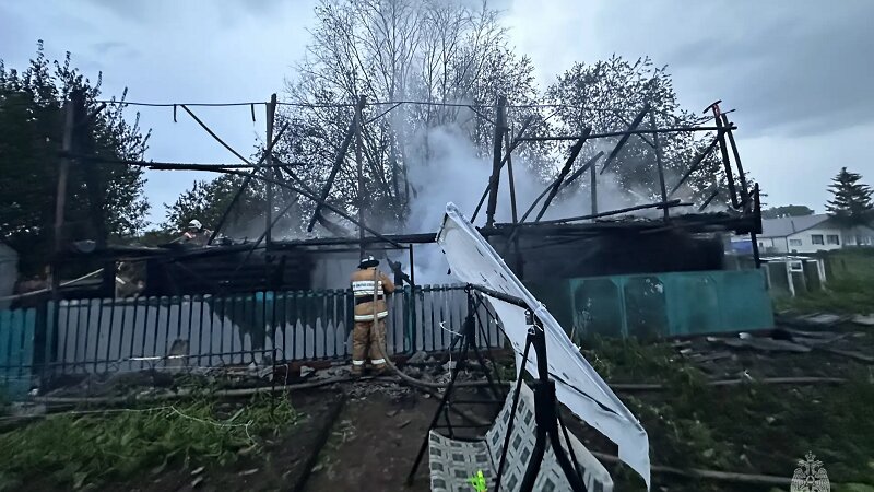 Молнии стали причиной нескольких пожаров в Башкирии