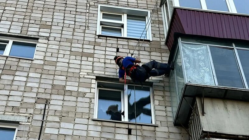 Окно стало ловушкой: в Башкирии спасли домашнего питомца