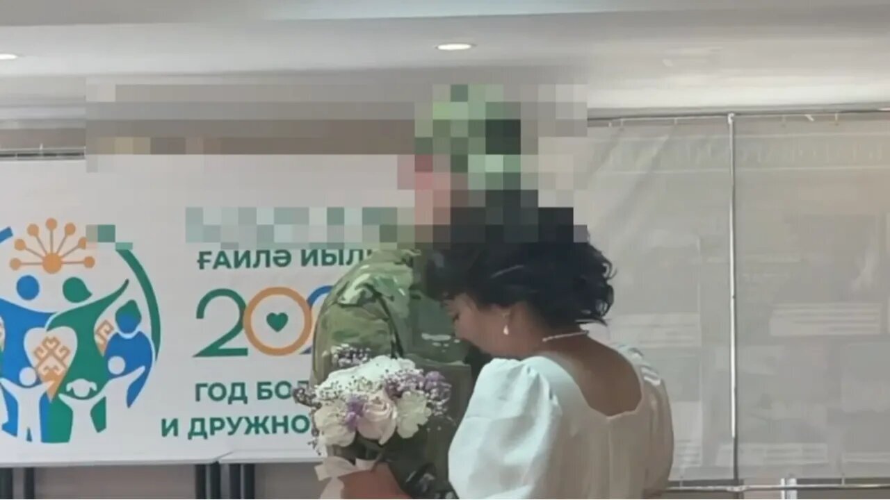 Алғы һыҙыҡта дошман БТР-ын ҡыуып алып киткән хәрби өйләнгән