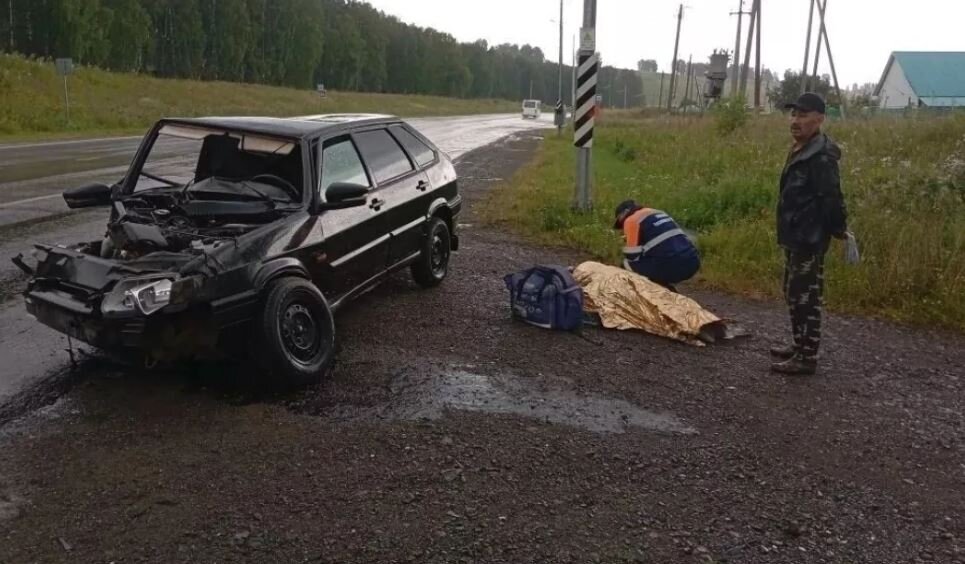 Спасатели Башкирии пришли на помощь пострадавшему в ДТП