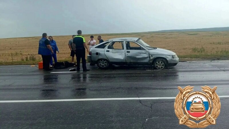 В Башкирии лишенный прав водитель погиб в аварии