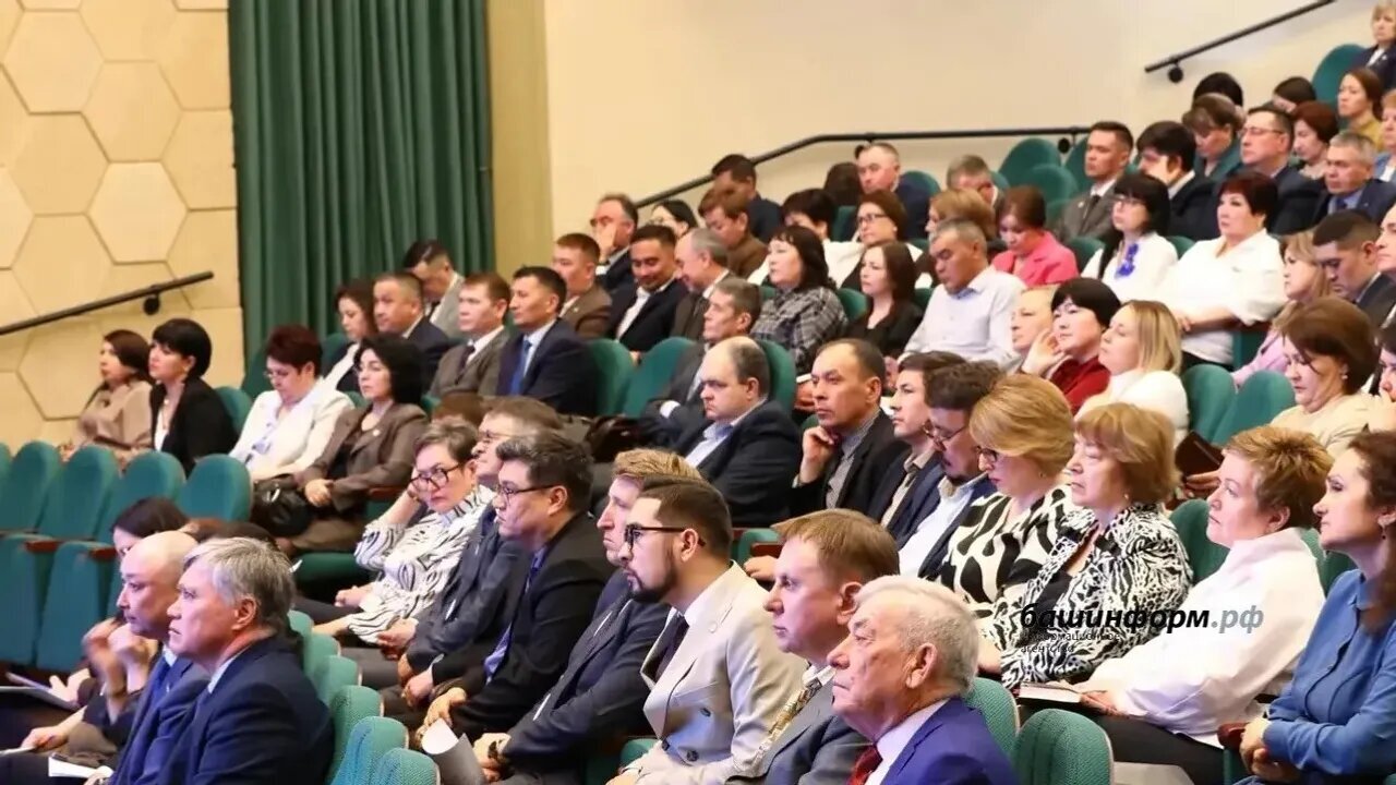 Башҡортостанда "Ауыл мәҙәниәт хеҙмәткәре" программаһы буйынса 59 белгескә берешәр миллион һум түләнә