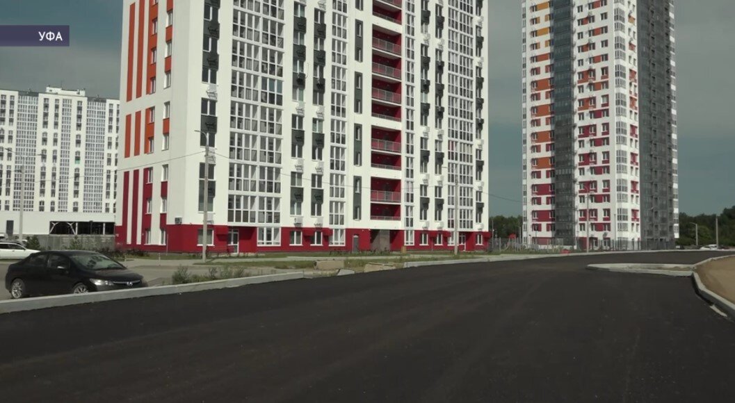 В новом микрорайоне Уфы строят более 4 км дорог